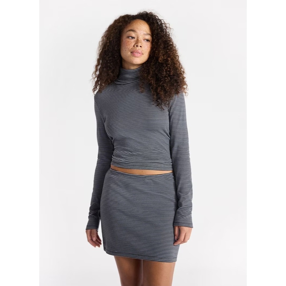 Dark Acadamia Grey Striped Mini Skirt Set Turtleneck Top XL 16-18 Career Casual